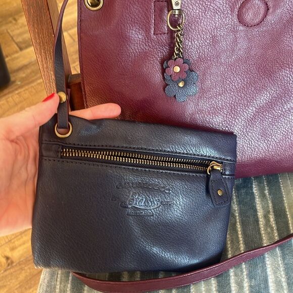 G.H Bass & Co Purse - Picture 3 of 8